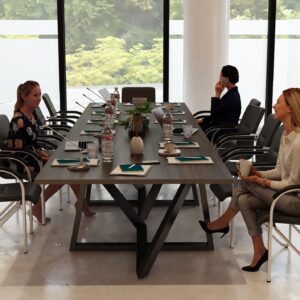 Stół konferencyjny Akacja 16 na 16 osób 450x110cm