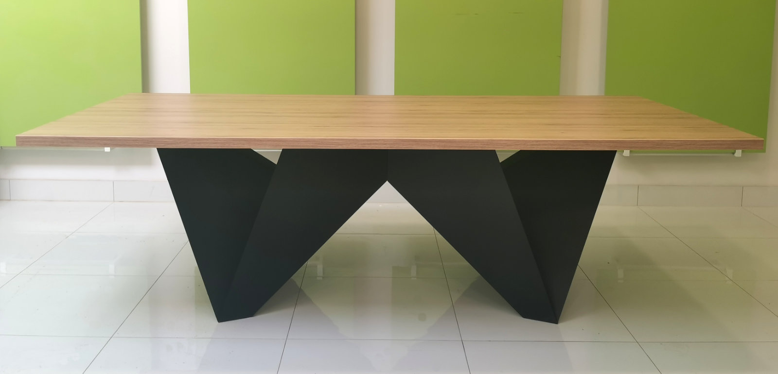 Stół konferencyjny