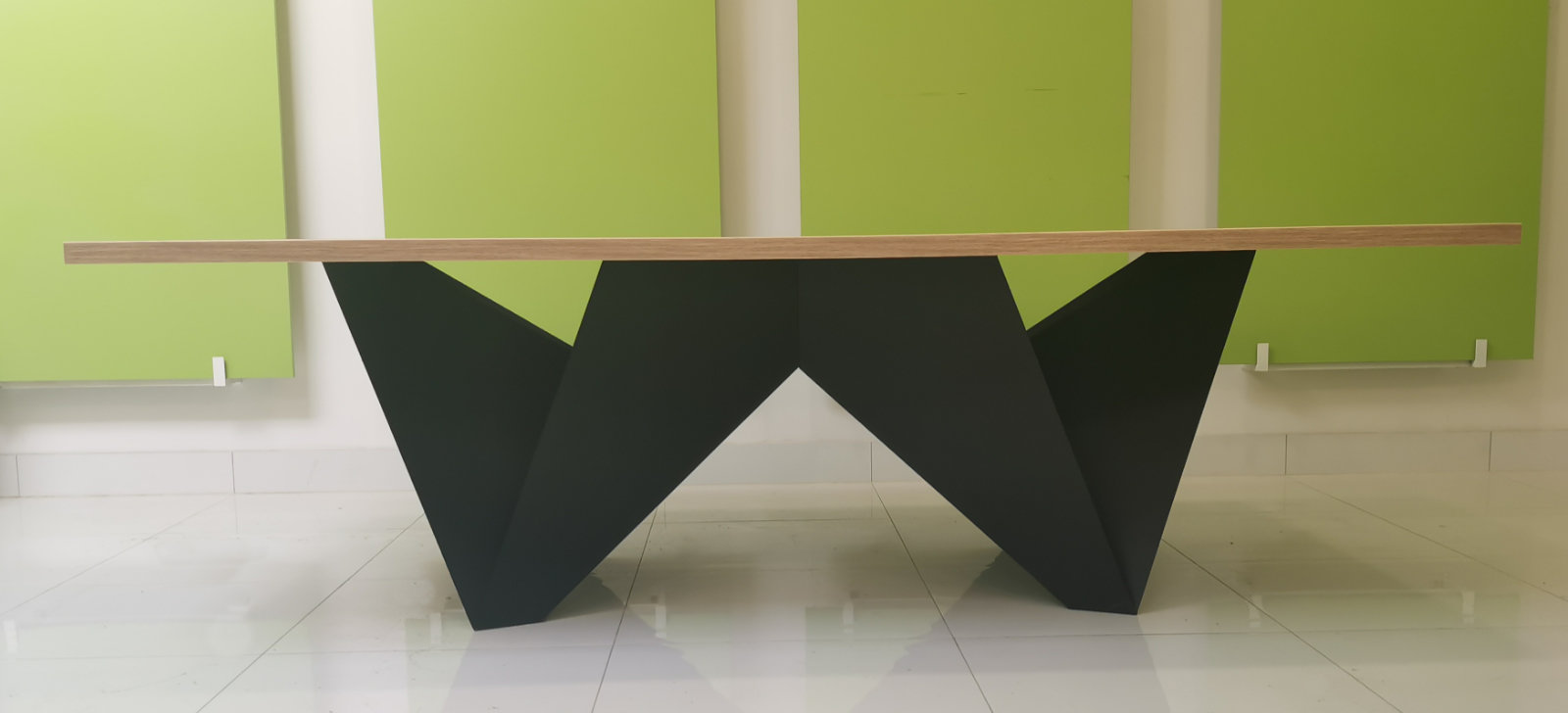 Stół konferencyjny