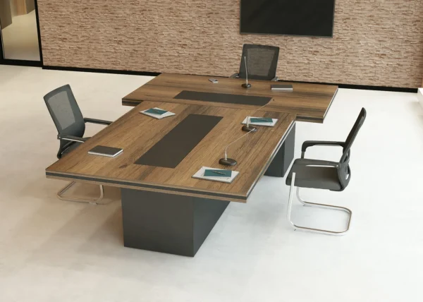 Feniks5 stół z wysuwanymi monitorami (5)