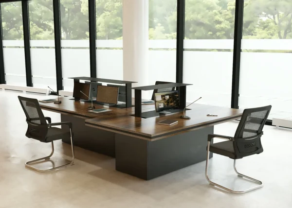 Feniks5 stół z wysuwanymi monitorami (8)